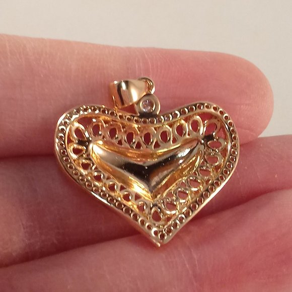18K Yellow Gold Filled Luxury Heart 60 Diamond Zircon Stones Necklace Pendant - Picture 4 of 6